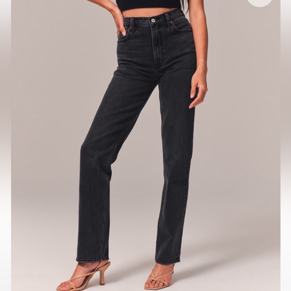 Abercrombie 90’s Straight Leg Jeans